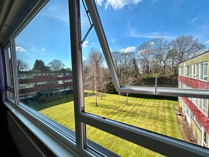 2 Bedroom Apartment To Rent In Eaton Court, Boxgrove Avenue, Guildford, GU1