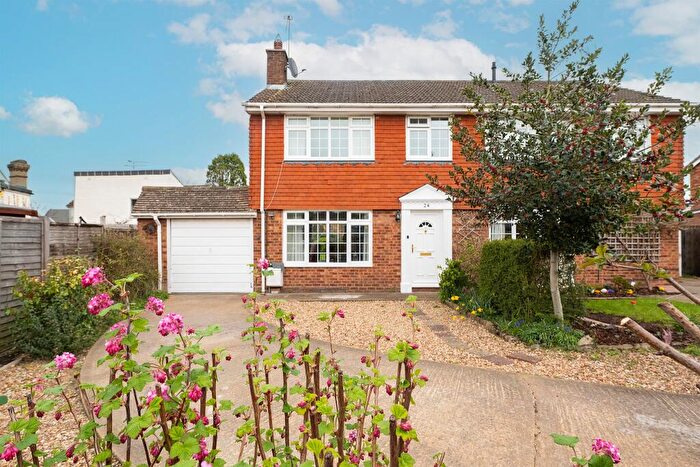 3 Bedroom Semi Detached House For Sale In Brownlow Lane, Cheddington, Leighton Buzzard, LU7