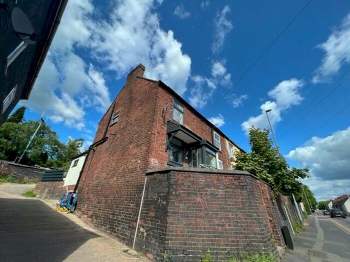 2 Bedroom Terraced House To Rent In Watling Street, Tamworth, B77
