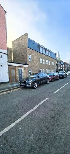 1 Bedroom Flat To Rent In C, Balfour Road, SW19