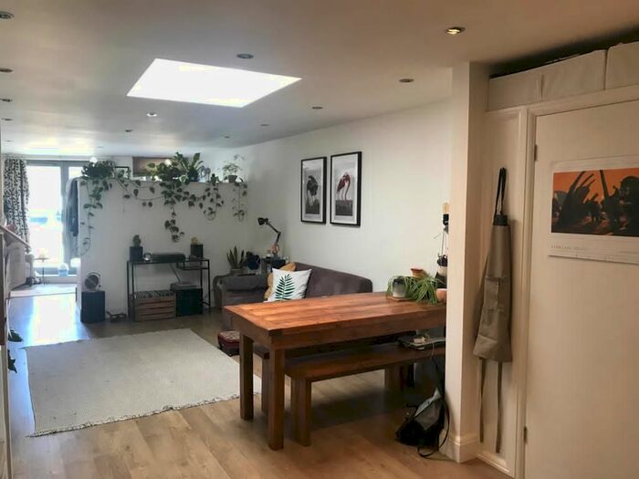 1 Bedroom Flat To Rent In Poplars Court, Poplars Road, London, E17