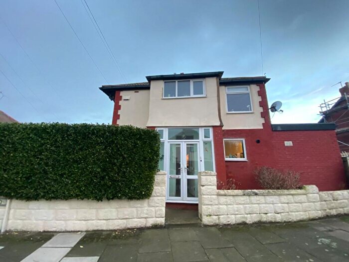 3 Bedroom End Of Terrace House For Sale In Warrenhouse Road, Brighton-Le-Sands, Liverpool, L22