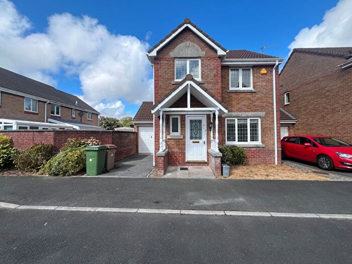 3 Bedroom Property To Rent In Ducane Walk, Plymouth, PL6