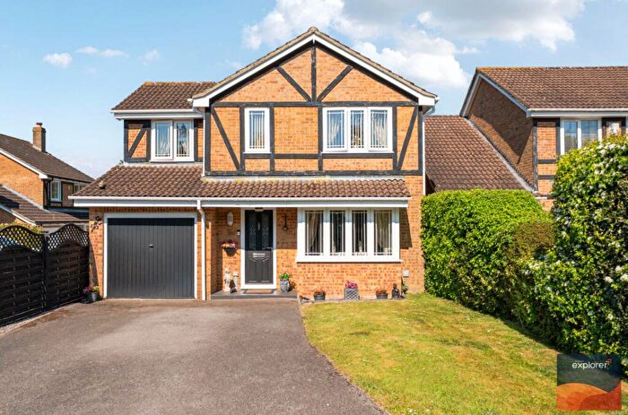 4 Bedroom Detached House For Sale In Corinthian Close, Hatch Warren, RG22