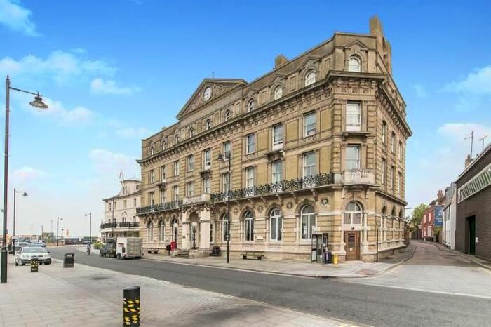 2 Bedroom Flat To Rent In The Quay, Harwich, CO12