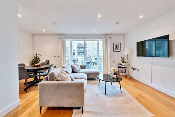 1 Bedroom Flat For Sale In Hudson Building, Prospect Row, London, E15