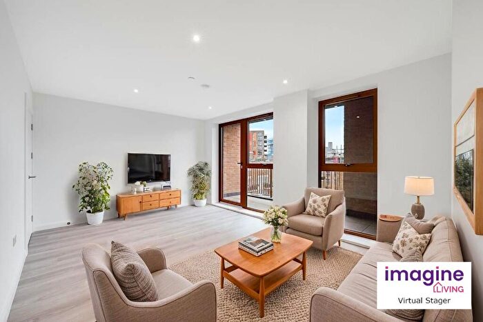 2 Bedroom Flat For Sale In Dod Street, London, E14