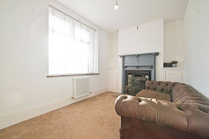 3 Bedroom End Of Terrace House For Sale In Pentre Beili Place, Lewistown, Bridgend, CF32