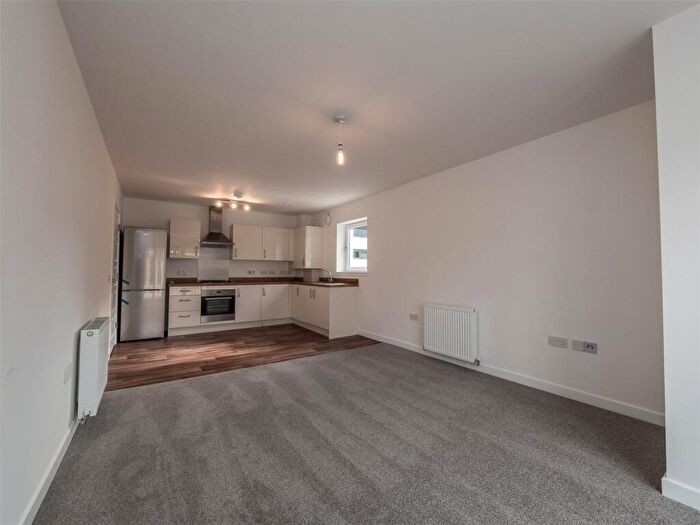 2 Bedroom Flat To Rent In Mcleod Street, Edinburgh, EH11