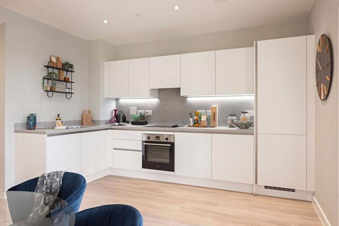 1 Bedroom Flat For Sale In Bermondsey Heights, South Bermondsey, SE15