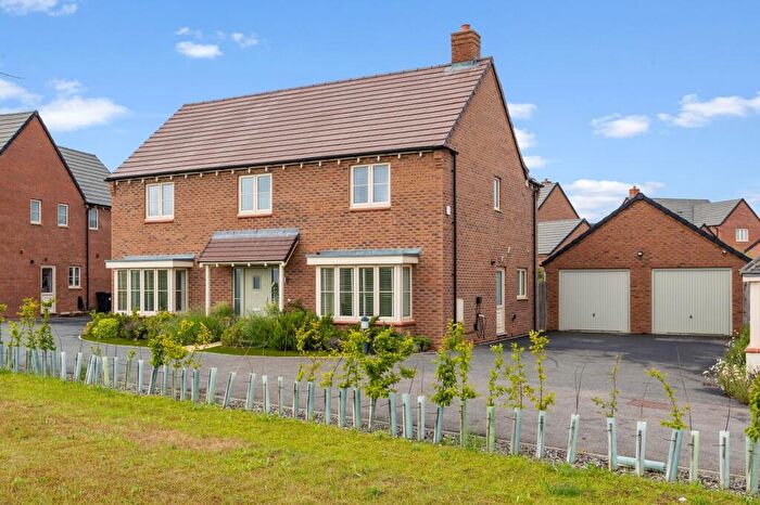 4 Bedroom Detached House For Sale In Loganberry Way, Lower Stondon, SG16