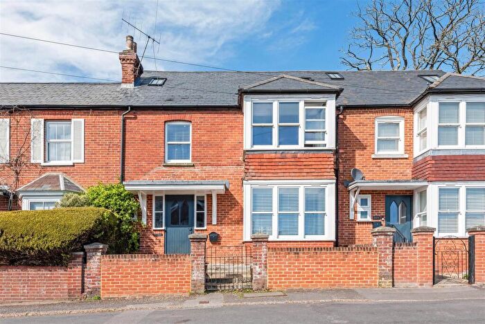 4 Bedroom Terraced House For Sale In Shortfield Common Road, Frensham, GU10