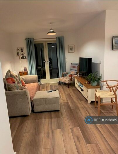 3 Bedroom Semi-Detached House To Rent In Manor Close, Deanshanger, Milton Keynes, MK19