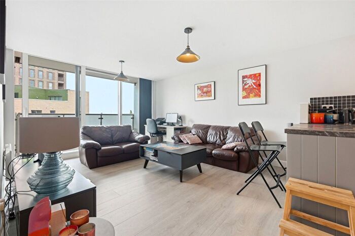 2 Bedroom Flat For Sale In Gallions Road, London, E16