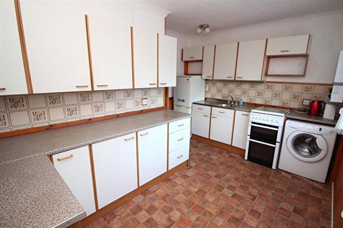 3 Bedroom Terraced House For Sale In Pentland Avenue, Port Glasgow, PA14