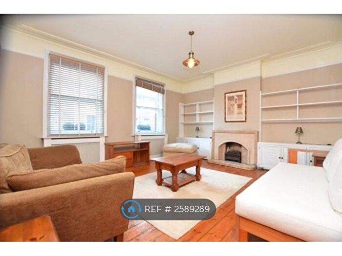 2 Bedroom Flat To Rent In Hollybush Terrace, London, SE19