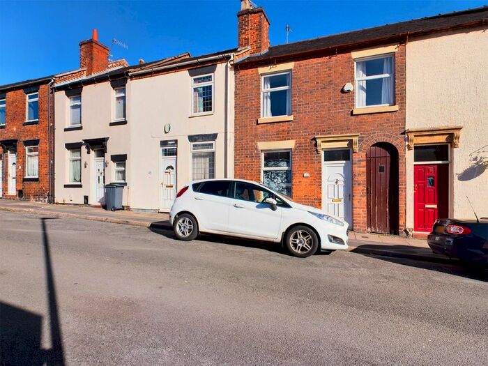 2 Bedroom Property To Rent In Stone Street, Penkhull, Stoke-On-Trent, ST4