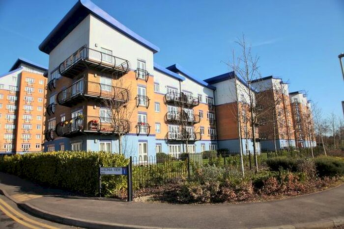 2 Bedroom Flat To Rent In Luscinia View, Napier Road, Reading, Berkshire, RG1