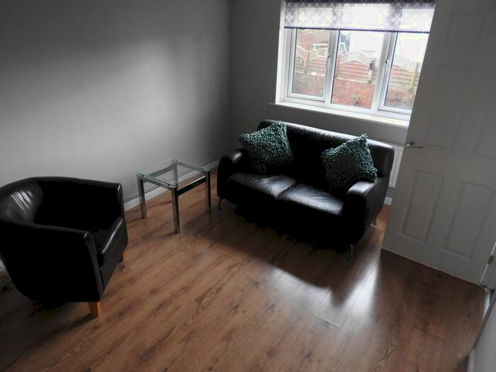 1 Bedroom Flat To Rent In Glanmor Mews, Sketty, Swansea, SA2