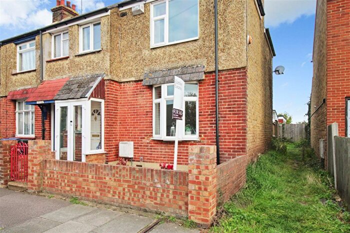 3 Bedroom End Terrace House For Sale In Cross Street, Herne Bay, CT6