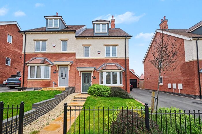 3 Bedroom Semi-Detached House For Sale In Normandy Farm Lane, Rugby, CV23