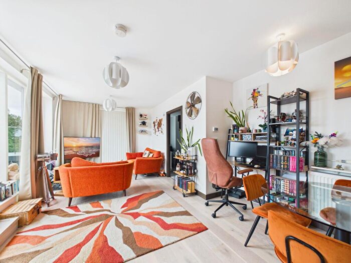 1 Bedroom Flat For Sale In Berkeley Avenue, Reading, RG1
