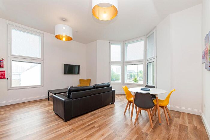 2 Bedroom Apartment To Rent In Osborne Terrace, Jesmond, Newcastle Upon Tyne, NE2