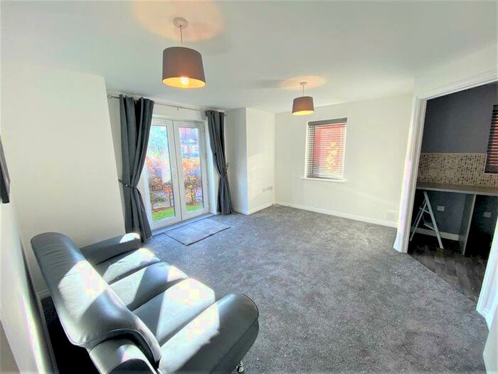 2 Bedroom Flat To Rent In Mere Drive, Manchester, M27