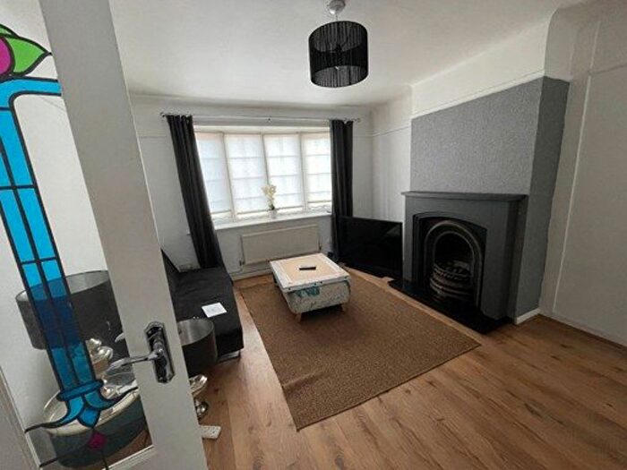 3 Bedroom Semi-Detached House To Rent In Westfield Avenue, Liverpool, L14