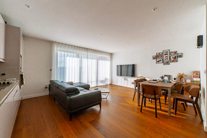 3 Bedroom Apartment For Sale In Colindale Gardens, London, NW9