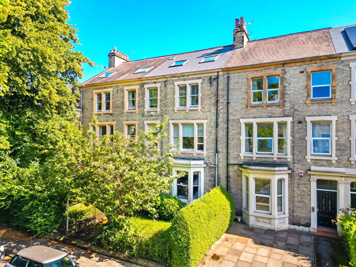 3 Bedroom Flat For Sale In Granville Road, Jesmond, Newcastle Upon Tyne, NE2