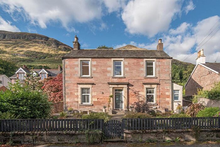 3 Bedroom Apartment For Sale In Beauclerc Street, Alva, FK12