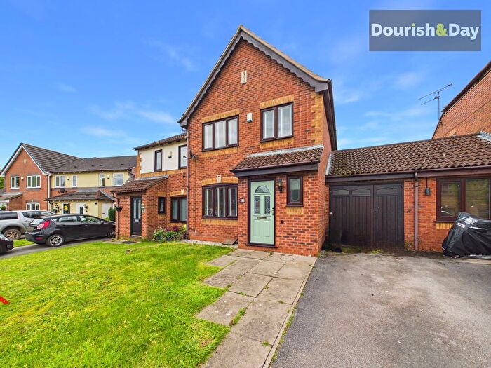 3 Bedroom Semi Detached House For Sale In Speedwell Rise, Doxey, Stafford, ST16