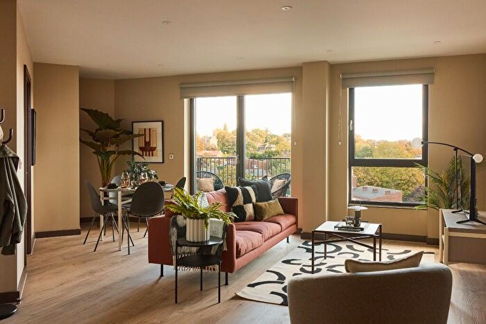 2 Bedroom Flat To Rent In Flat Bale House, Conington Road, London, SE13