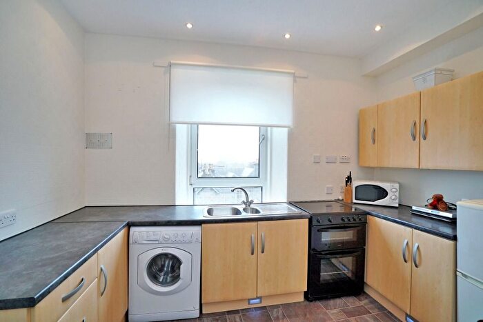 1 Bedroom Flat To Rent In Wallfield Crescent, Rosemount, Aberdeen, AB25