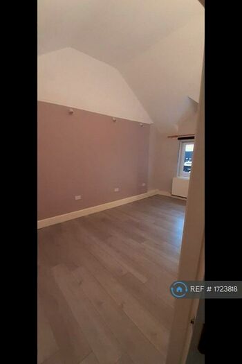 1 Bedroom Bungalow To Rent In Salisbury Street, Hadfield, Glossop, SK13