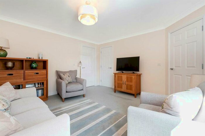 3 Bedroom End Of Terrace House For Sale In McNaughton Court, Stirling, Stirlingshire, FK8