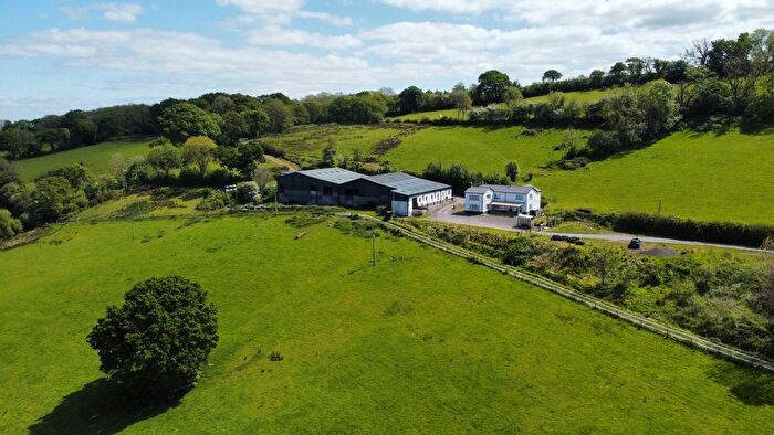 4 Bedroom Detached House For Sale In Nantycaws, Carmarthen, SA32