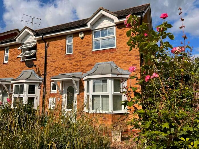 2 Bedroom End Of Terrace House To Rent In Watermead, Aylesbury, HP19