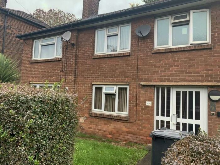 1 Bedroom Flat To Rent In Turnsteads Drive, , Cleckheaton, BD19