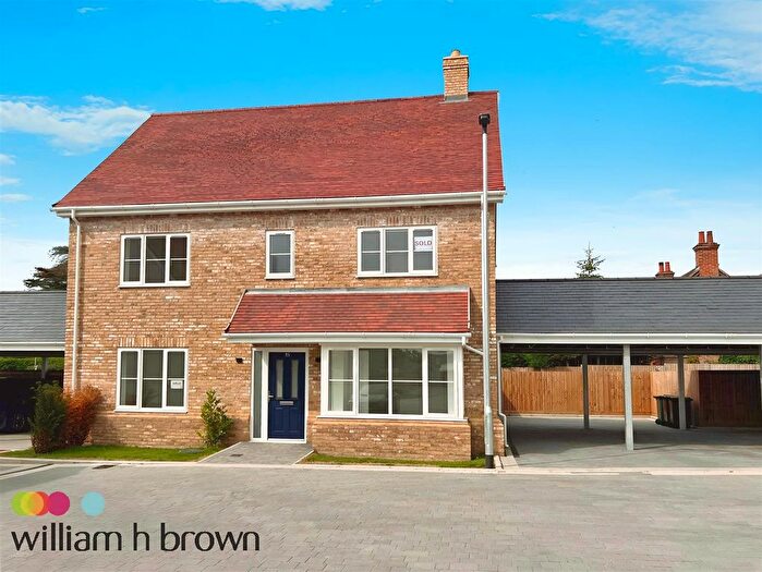 4 Bedroom Detached House To Rent In Windermere Way, Hanningfield Park, Rettendon, CM3