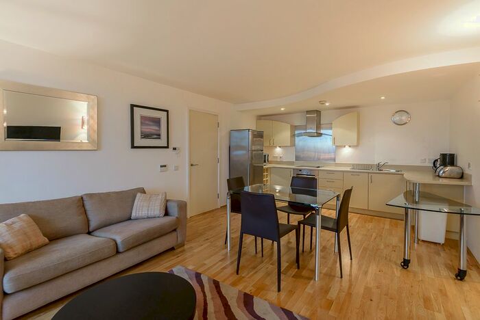 2 Bedroom Flat To Rent In Perspective Building, Westminster Bridge Road, London, SE1