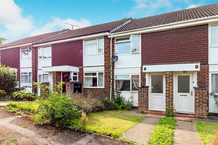 2 Bedroom House To Rent In Keats Way, Hitchin, Hertfordshire, SG4