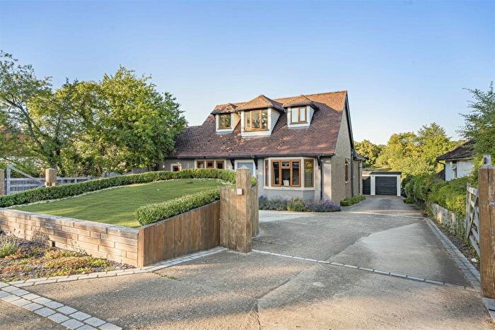 4 Bedroom Detached House For Sale In Codicote Road, Welwyn, AL6