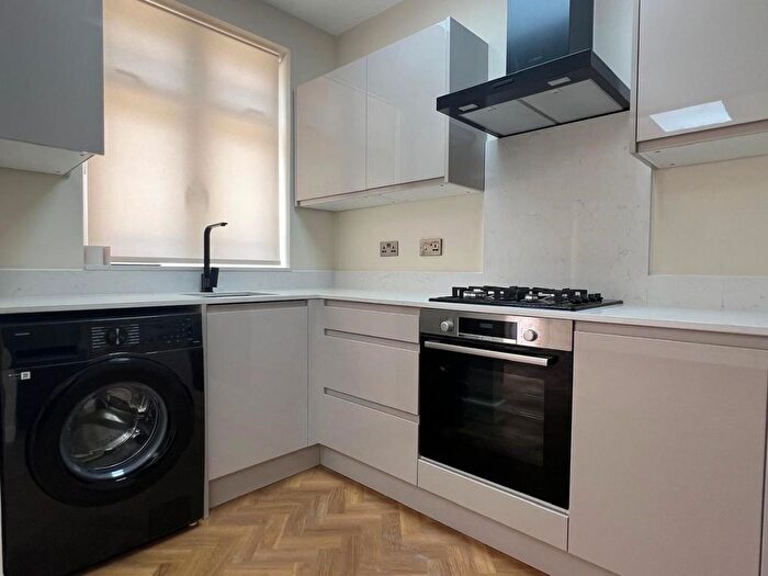 3 Bedroom End Of Terrace House To Rent In Waldegrave Road, Dagenham, RM8