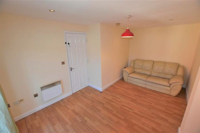2 Bedroom Flat To Rent In River Soar Living, Western Road, Leicester, LE3