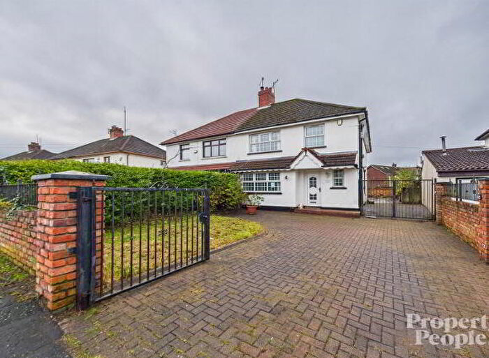 3 Bedroom Semi-Detached House For Sale In Fruithill Park, Belfast, BT11