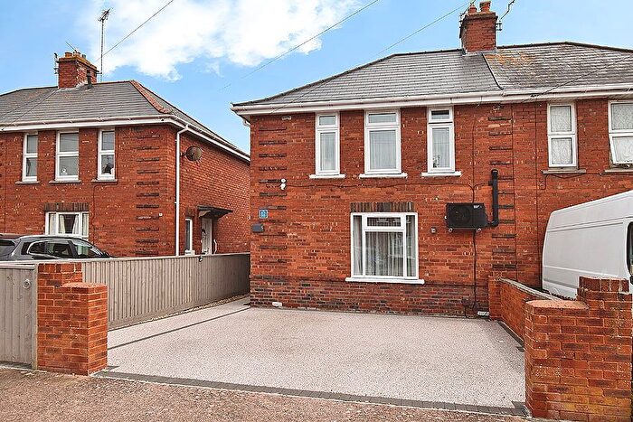 3 Bedroom Semi Detached House For Sale In Hawthorn Road, Exeter, EX2