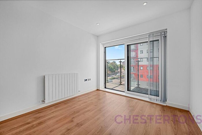 2 Bedroom Flat To Rent In Moon Sail House, Mast Quay, SE18