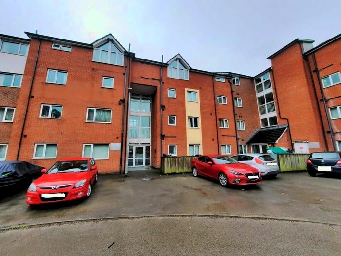 2 Bedroom Flat To Rent In Sugar Mill Square, Weaste, Salford, M5